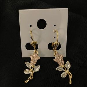 Plated Gold Flower Earrings